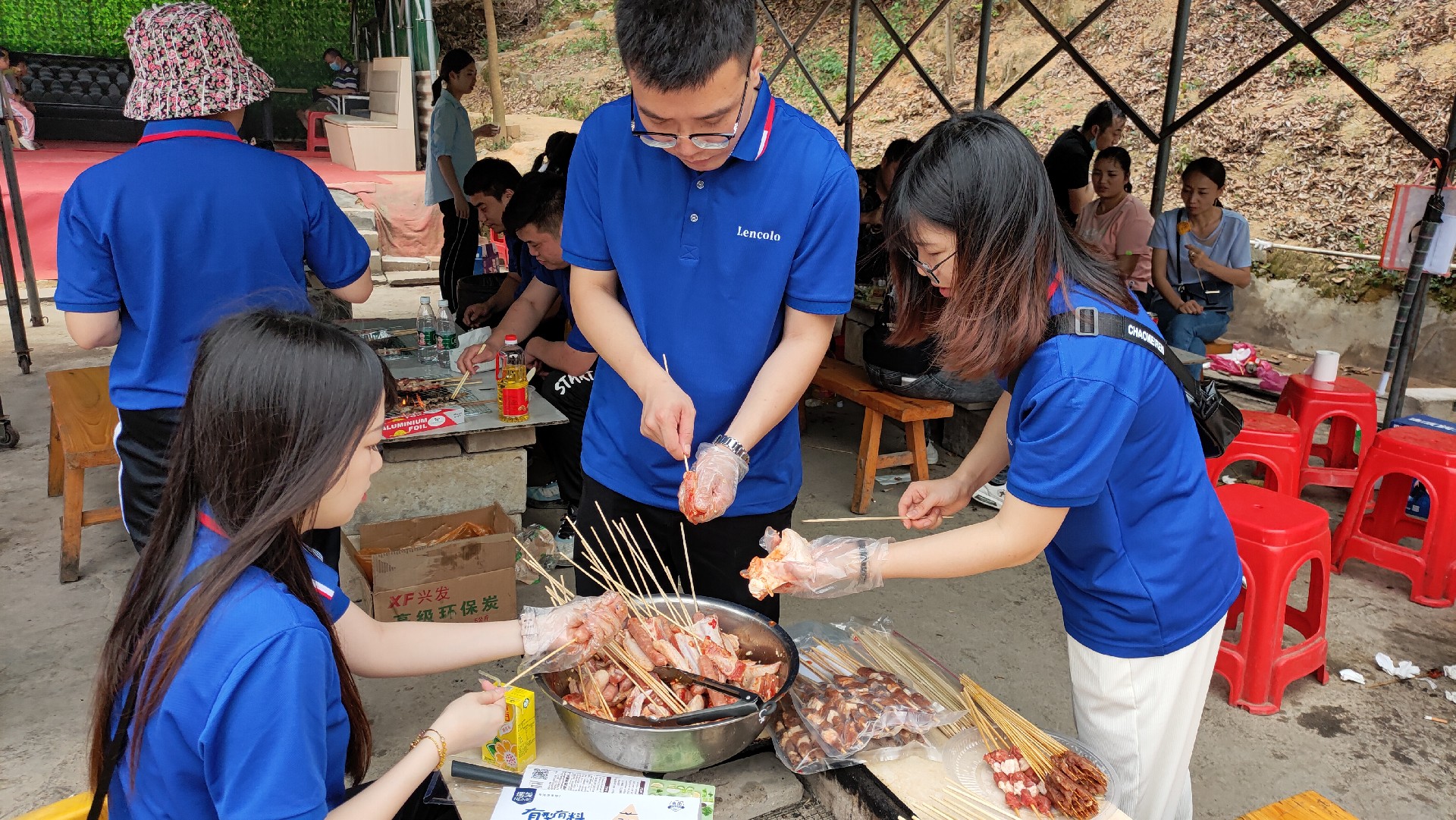 松湖騎行，穿樹飛花；農(nóng)家休閑，擁抱自然